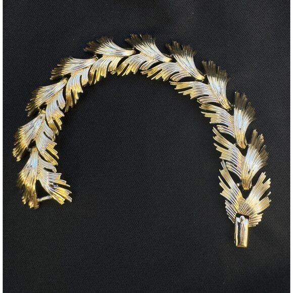 Stunning Vintage 1950s Lisner Leaf Spray Link Bracelet - Picture 5 of 7